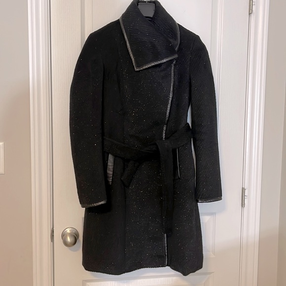 Vince Camuto coat 🧥 - Picture 4 of 8